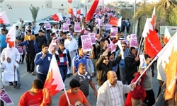 نظامیان آل‌خلیفه تظاهرات مردم بحرین را با گلوله پاسخ دادند+عکس